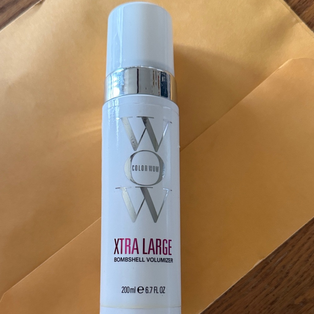 Color Wow Xtra Large Bombshell Volumizer - White